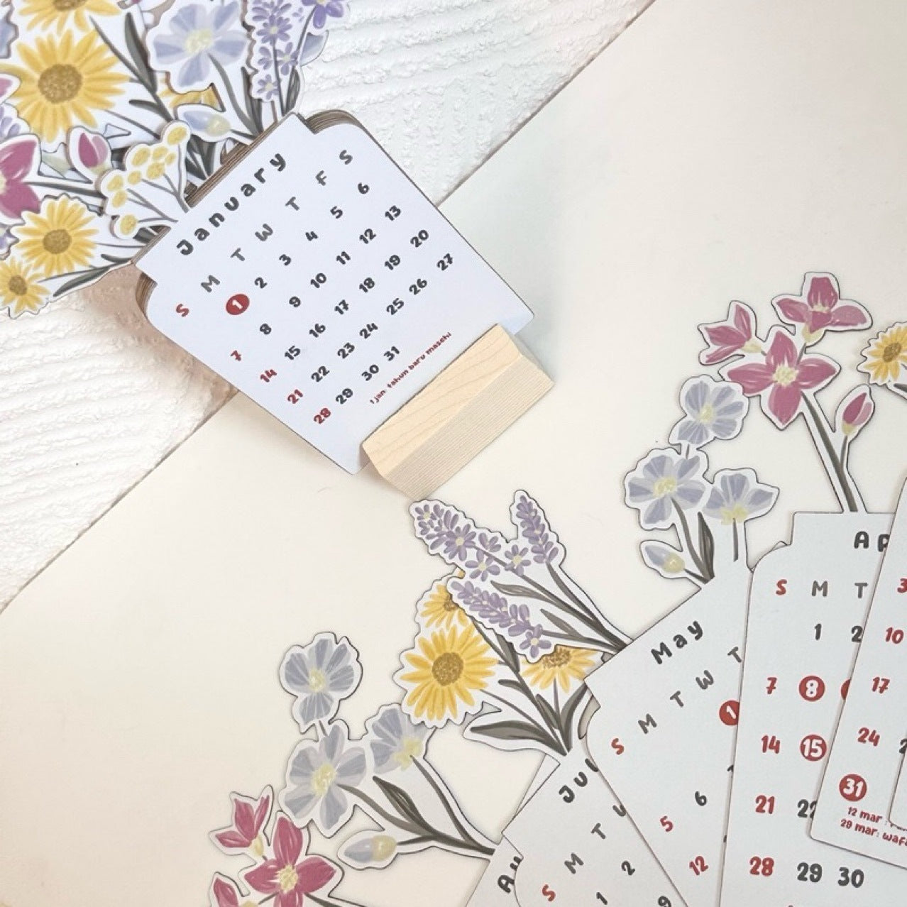 Bloomy Flowers Desk Calendar Wooden Desk Calendar